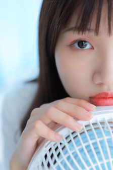 见了 在车里做了
